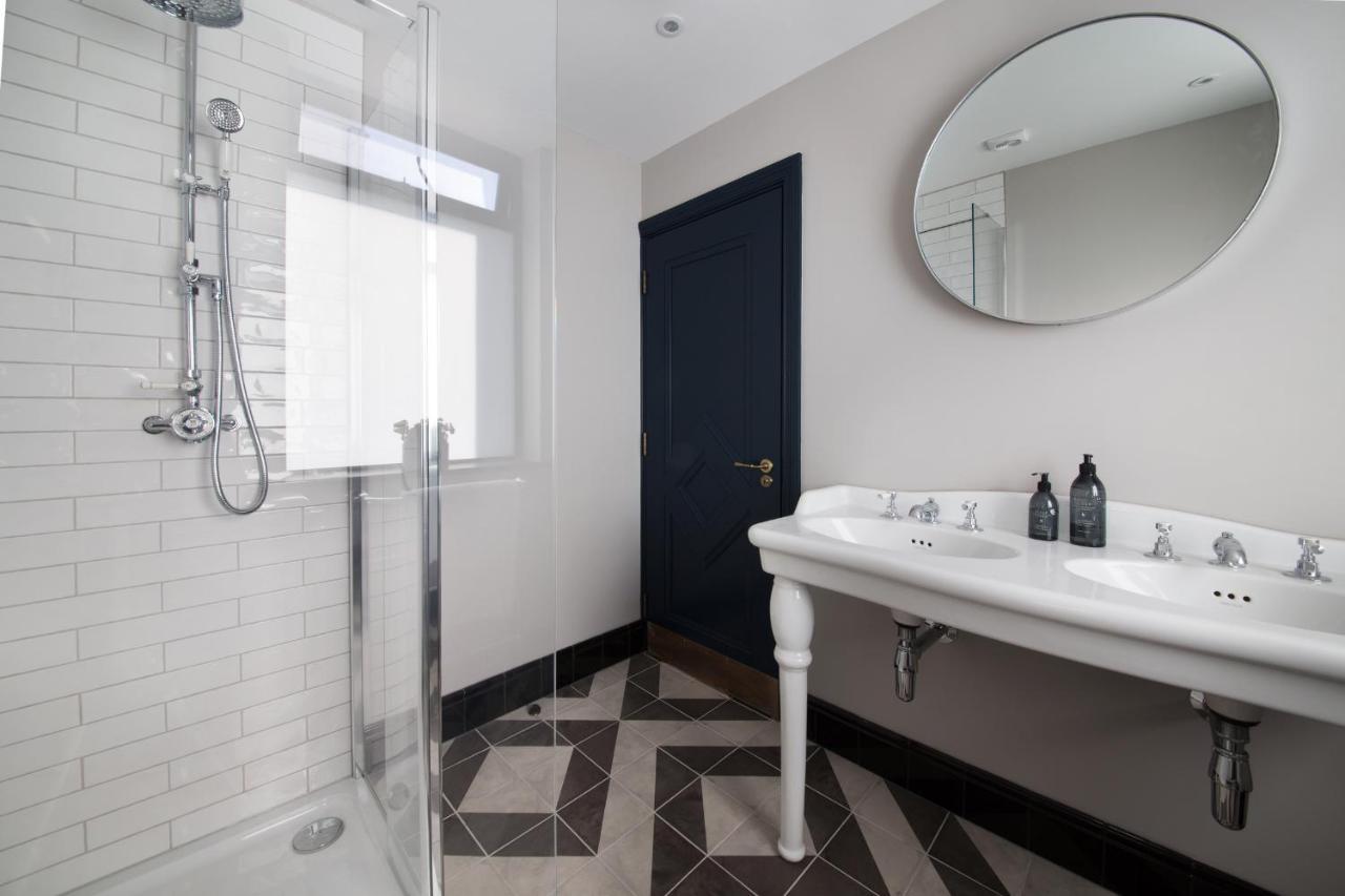Jewel Of Kemptown - Luxury Townhouse, Sleeps 9 Brighton