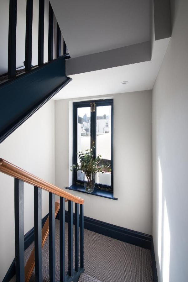 Jewel Of Kemptown - Luxury Townhouse, Sleeps 9 Hébergement de vacances Hove